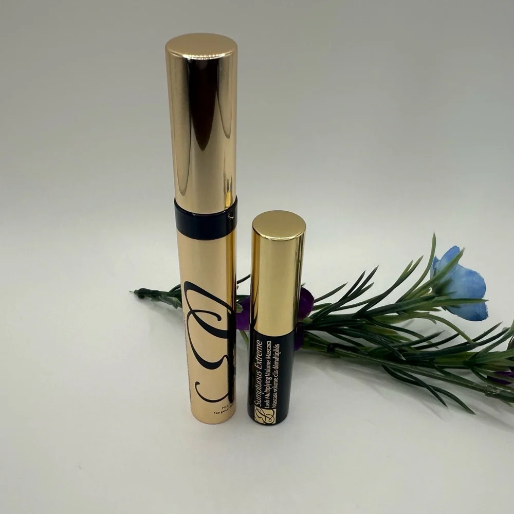 Sumptuous Extreme Lash Multiplying Volume Mascara Outrageous Volume & Mini